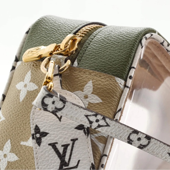 Louis Vuitton Beach Pouch Limited Edition Colored Monogramed Giant Clear - Picture 4 of 6